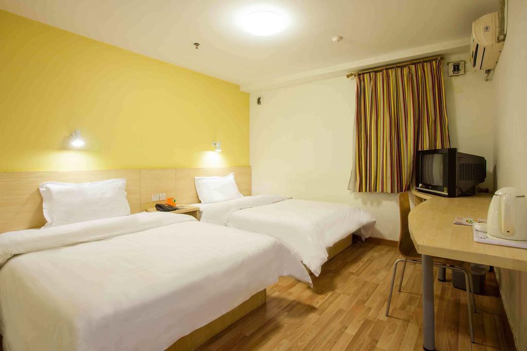 7Days Inn Foshan Zumiao Baihua Plaza Zimmer foto