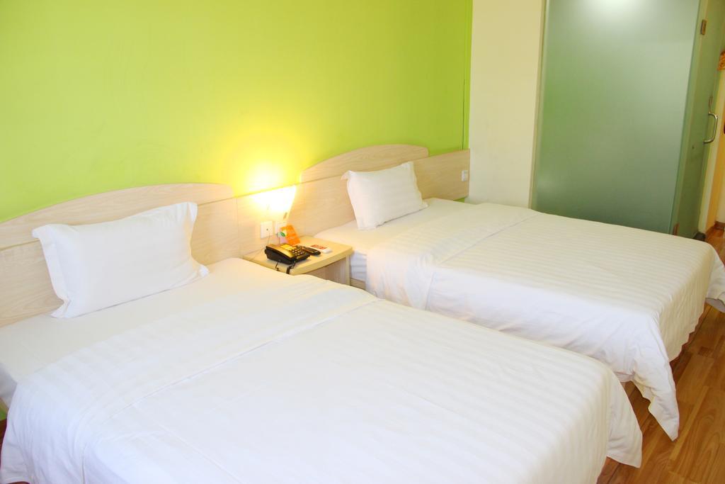 7Days Inn Foshan Zumiao Baihua Plaza Zimmer foto